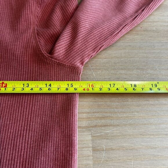 prAna Foundation Rib Turtleneck Women's Size MEDIUM in Terracotta Heather - Picture 8 of 10